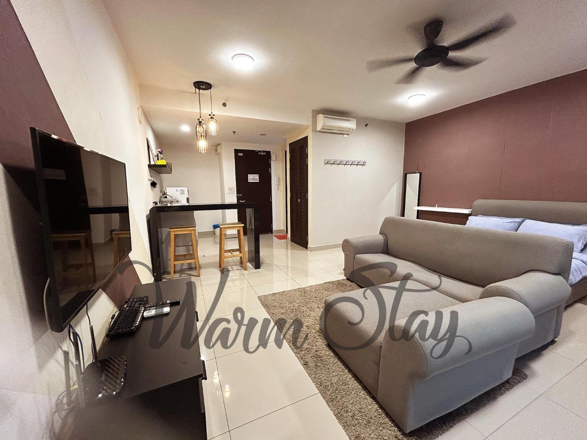 Warm Stay At Trefoil Setia Alam Esterno foto