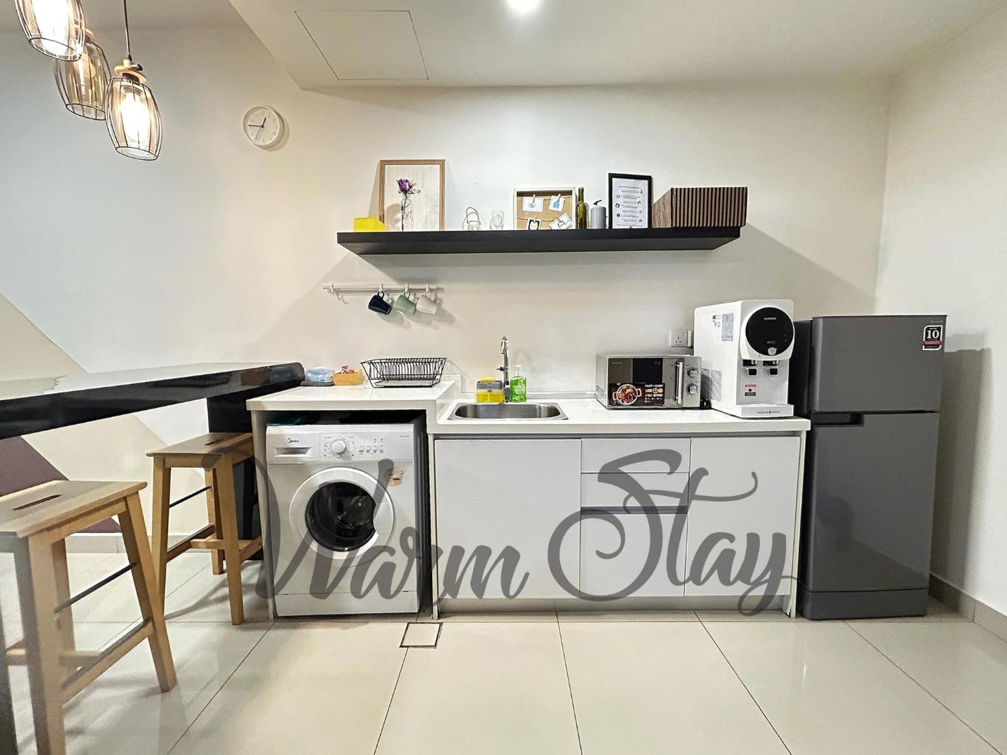 Warm Stay At Trefoil Setia Alam Esterno foto